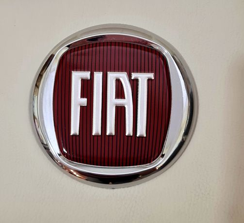 Эмблема значок на капот, багажник Fiat Doblo, Фиат Добло 95 мм красный