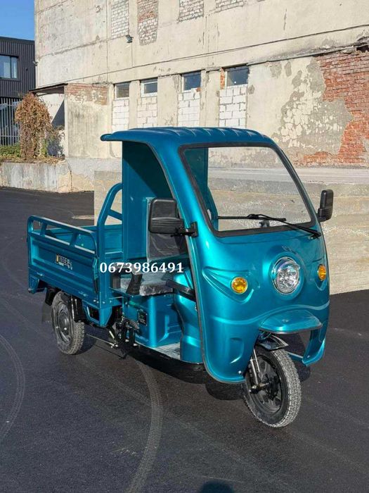Електро трицикл Dozer Model-1 з кабіной 800W Запас ходу 50 км Кредит
