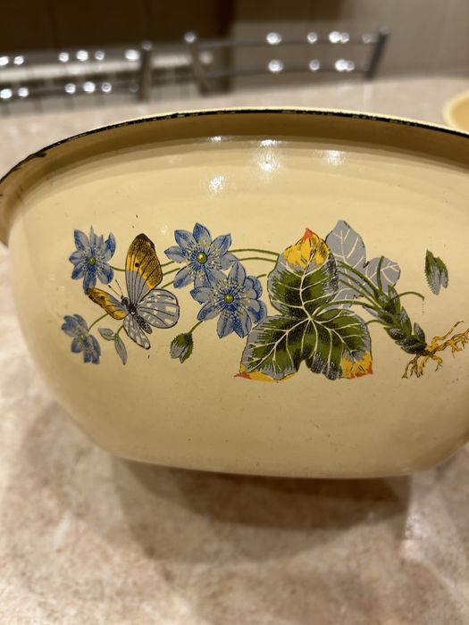Продам миску, миска 3 л, дуршлаг,миска емальована, сахарниця