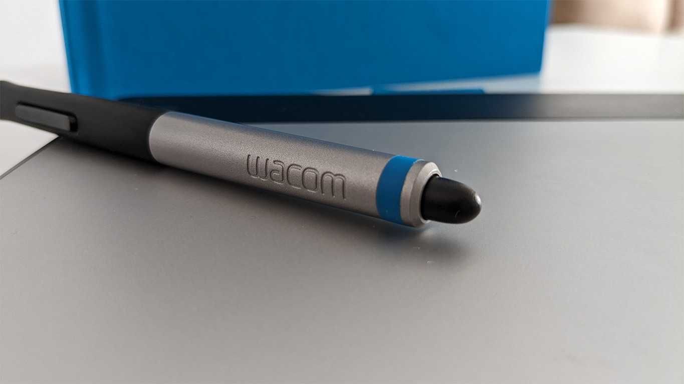 Mesa Digitalizadora Wacom Intuos™ Pen&Touch CTH-480/S