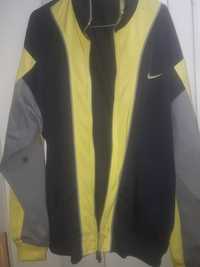 Vende se Casaco Nike