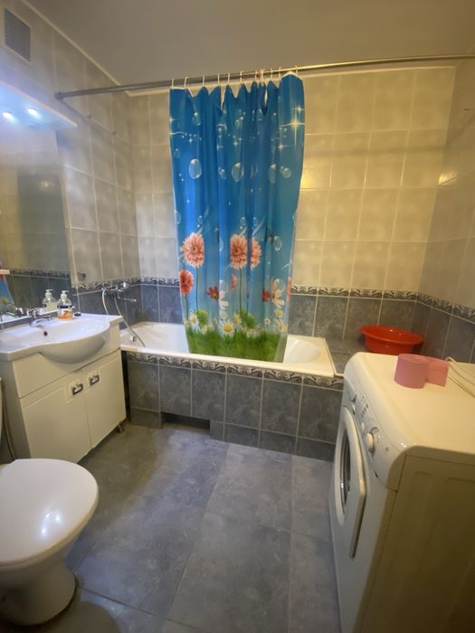 2 х кімнатна Квартира. Вулиця Соборна. Центр міста.