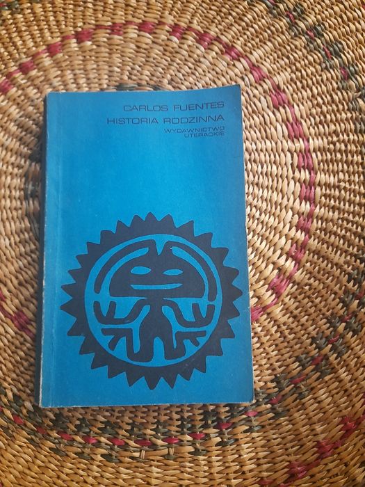 Książka Carlos Fluentes - Historia rodzinna
