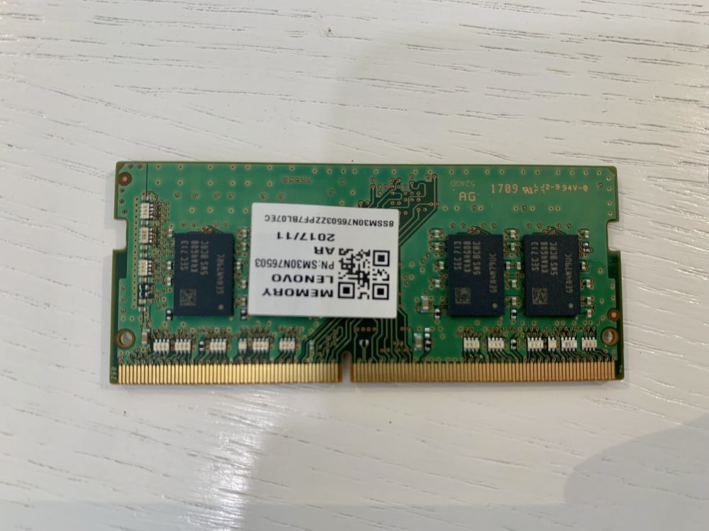 Pamięć RAM DDR4 Samsung M471A5143SB1-CRC 4GB do laptopa.