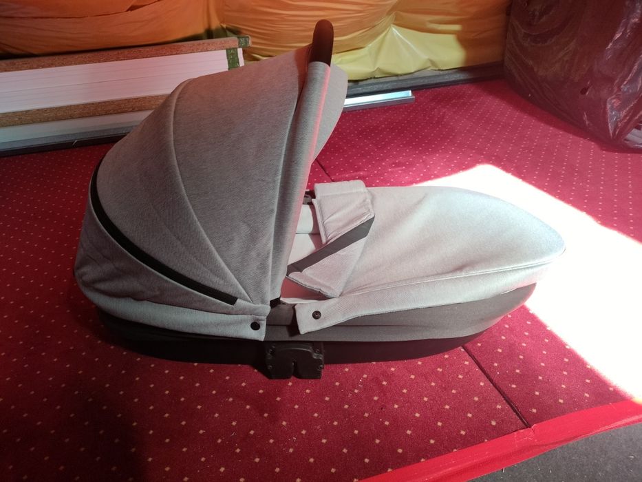 Sprzedam wózek dziecięcy 3w1