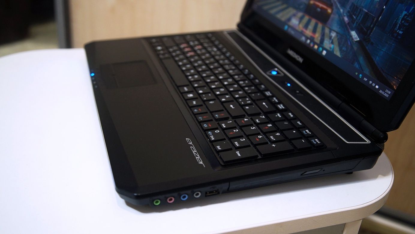 Потужний i7\16gb\512gb ssd\ nVidia M3000M, ігровий Erazer.