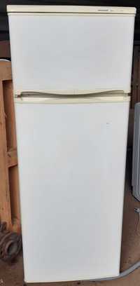 Холодильник двухкамерний з морозилкою Snaige class A+