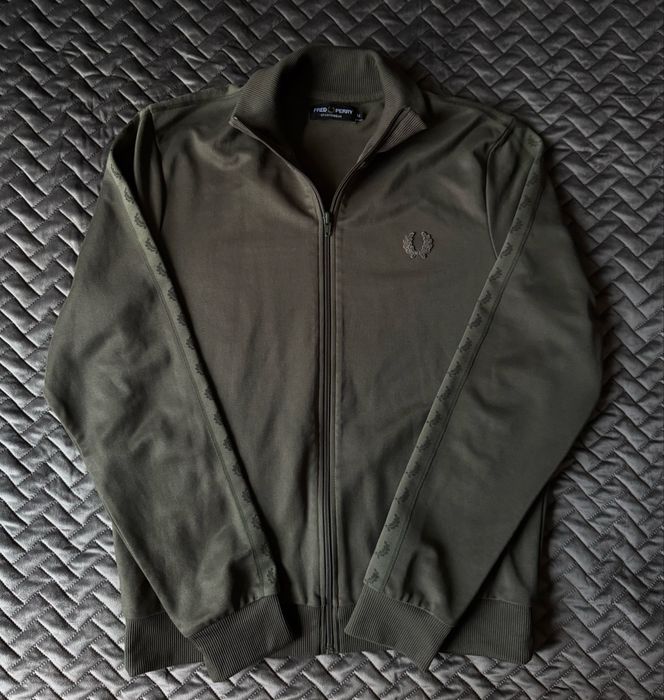 Зипка fred perry оригінал