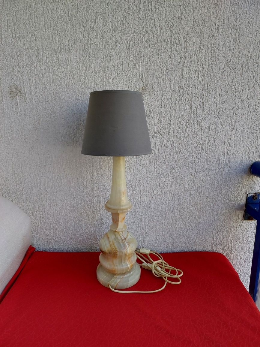Lampa  stojąca z marmuru-onyksu-h 56cm XX wiek