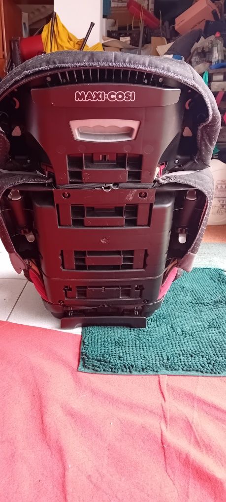Cadeirinha infantil para carro com suporte para cabeça á parte