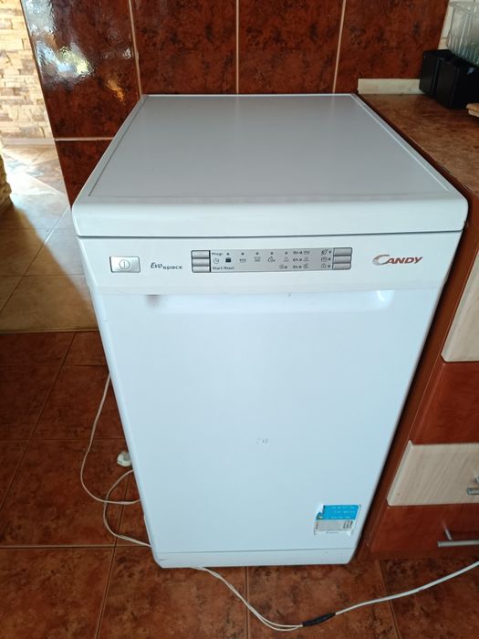 Посудомийні машина Candy