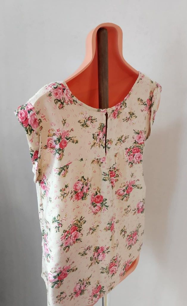 Top w róże New Look rozmiar M/38