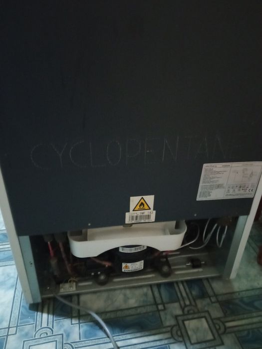 Холодильник ЕЛЕНБЕРГ ,б/у