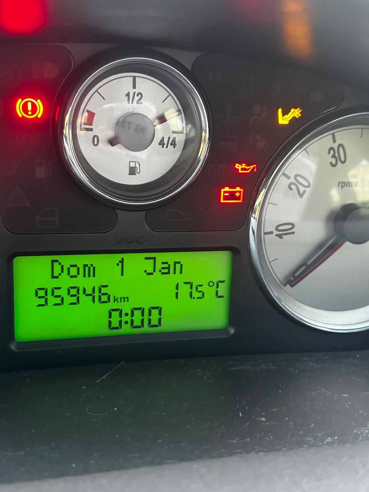 Lancia ypsilon  2