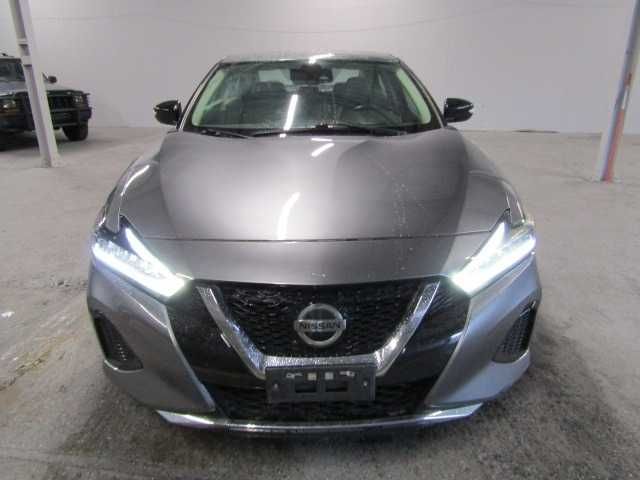 Nissan Maxima SV 2020 року