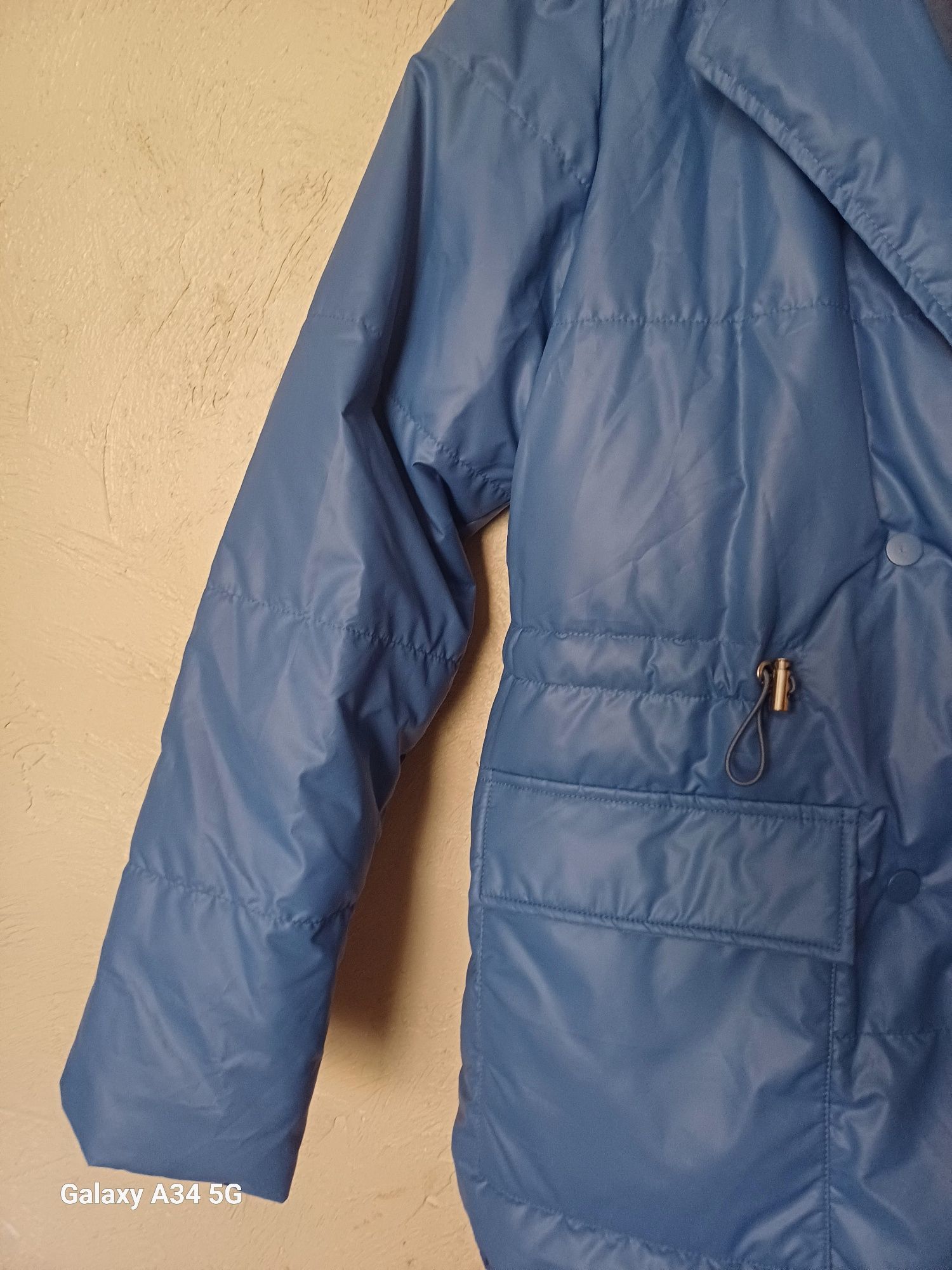 Продам куртка для женщины