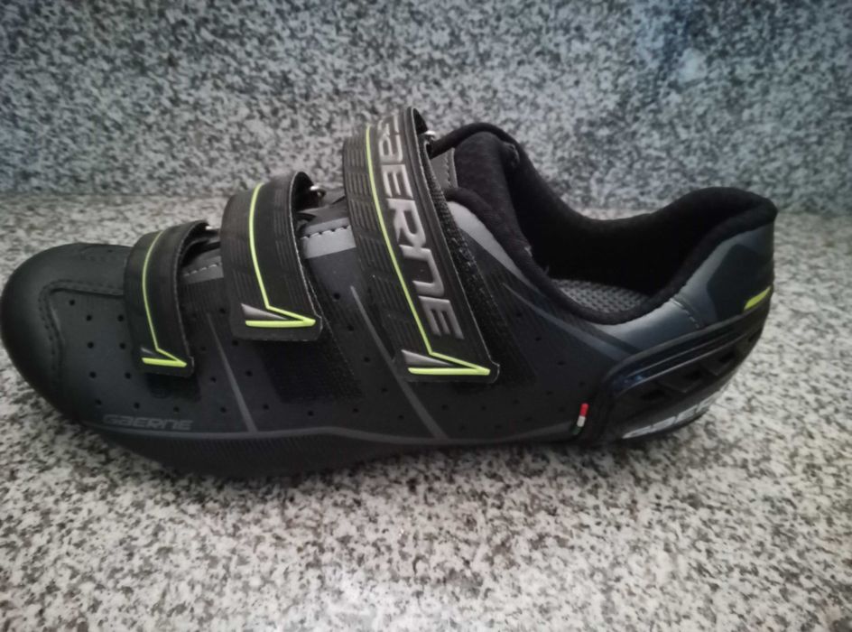 Sapatilha de ciclismo de estrada