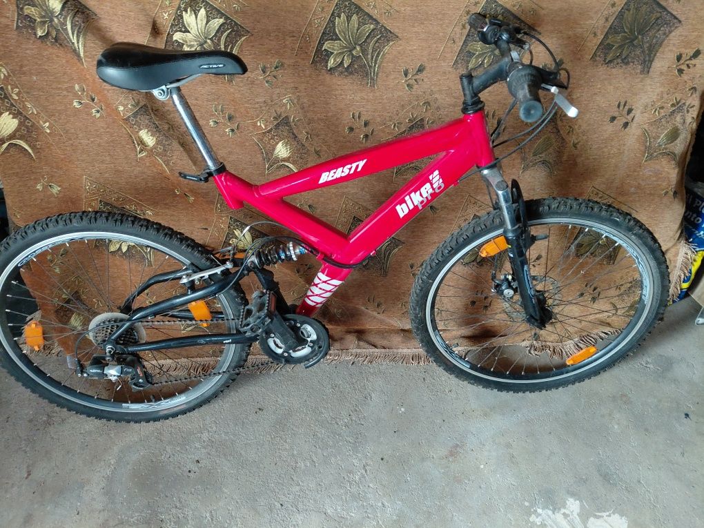 Bicicleta suspensão total