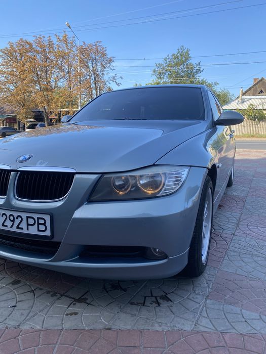 BMW E90•2007•2.0дизель турбо-классика драйва и стиля.