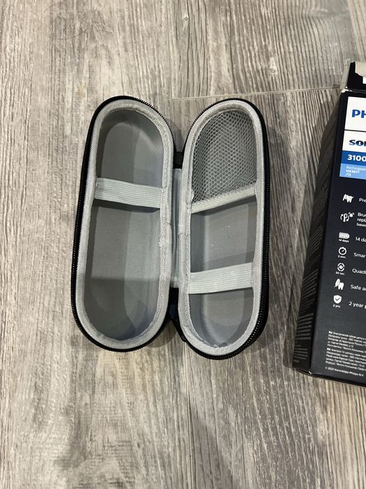 phillips sonicare зубна щітка + футляр