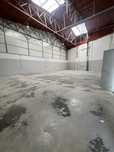 Armanzem magnifico com 300 m2 area
