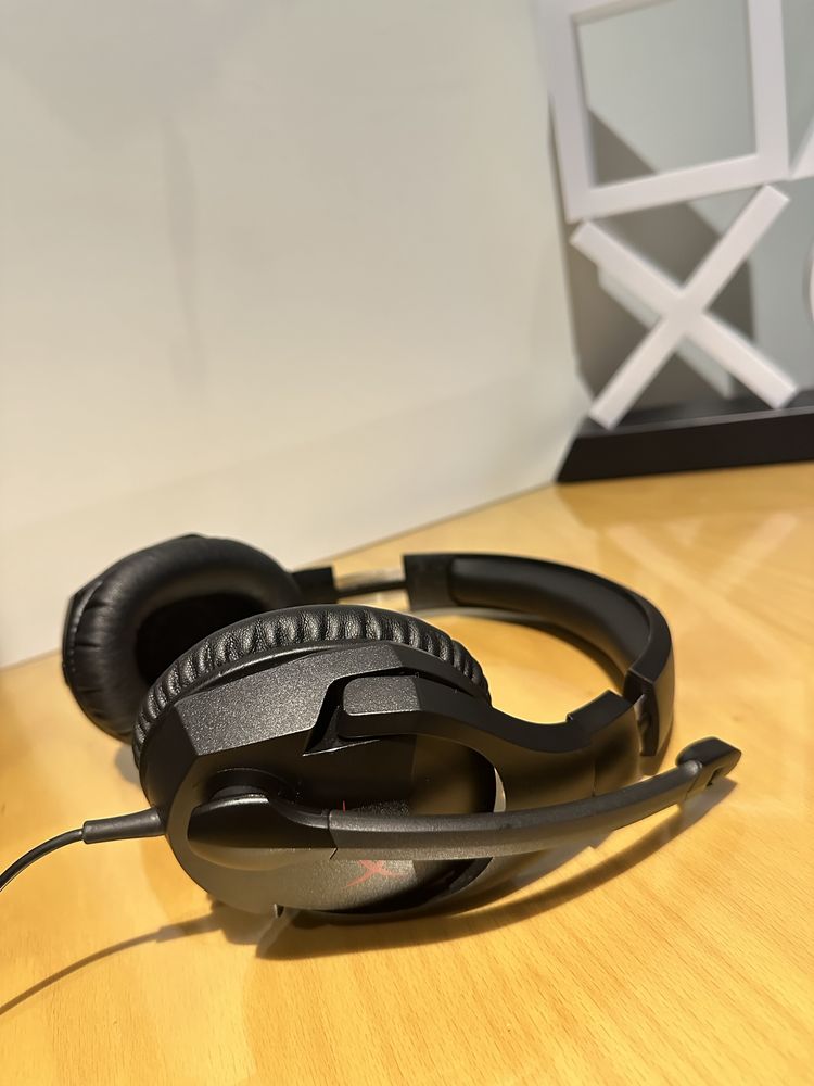 Headphones hyperx