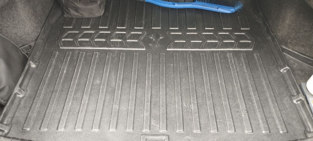 Mazda 6 Sport 2014 Silver 2.5L
Авто як приїхало з США заводилось і їха