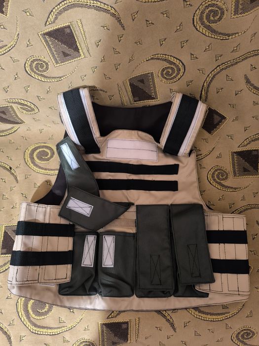 Продам підсумки кавери на шолом шапки і все що на фото..