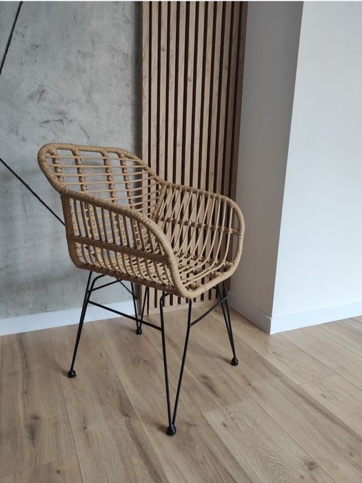 Krzesła rattan 4 sztuki