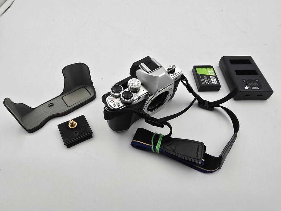 Aparat Olympus OM-D E-M10 MARK II