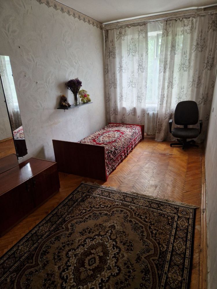 Продам 3к квартиру Бровари вул Гагаріна Центр