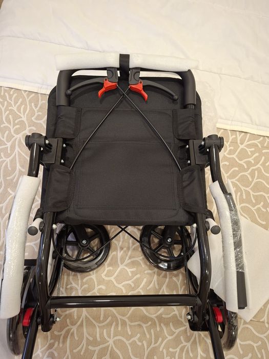 Cadeira idoso/ pessoa doente/pouca mobilidade