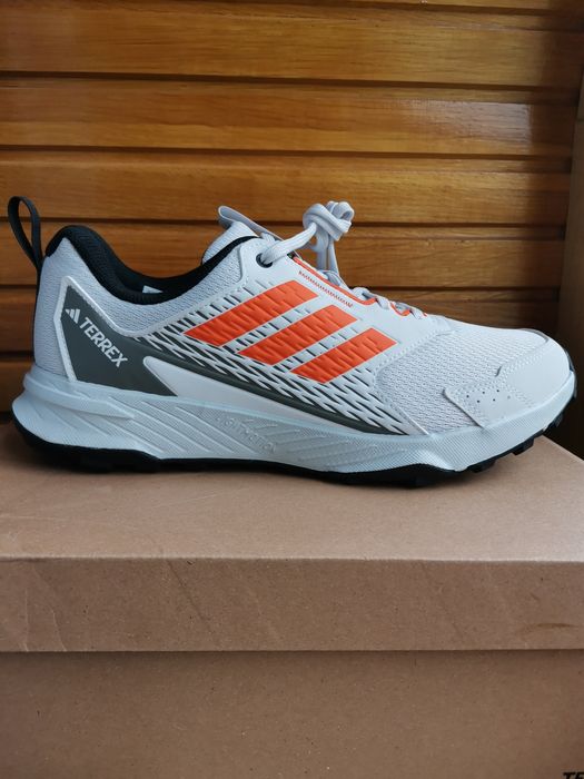 Кросівки Adidas terrex tracefinder 2. Р. 44.устілка 28см.