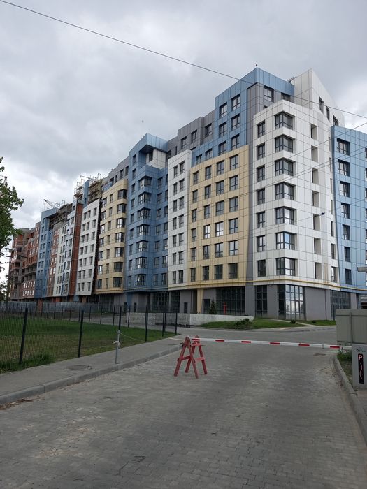 Продаю комерцію комерційну нерухомість