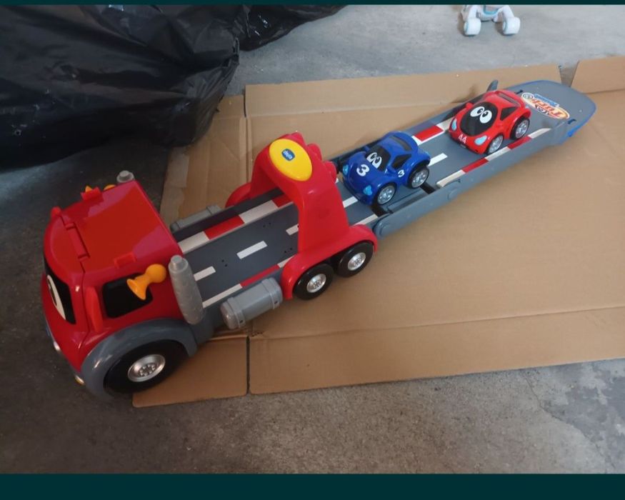 Brinquedos em ótimo estado