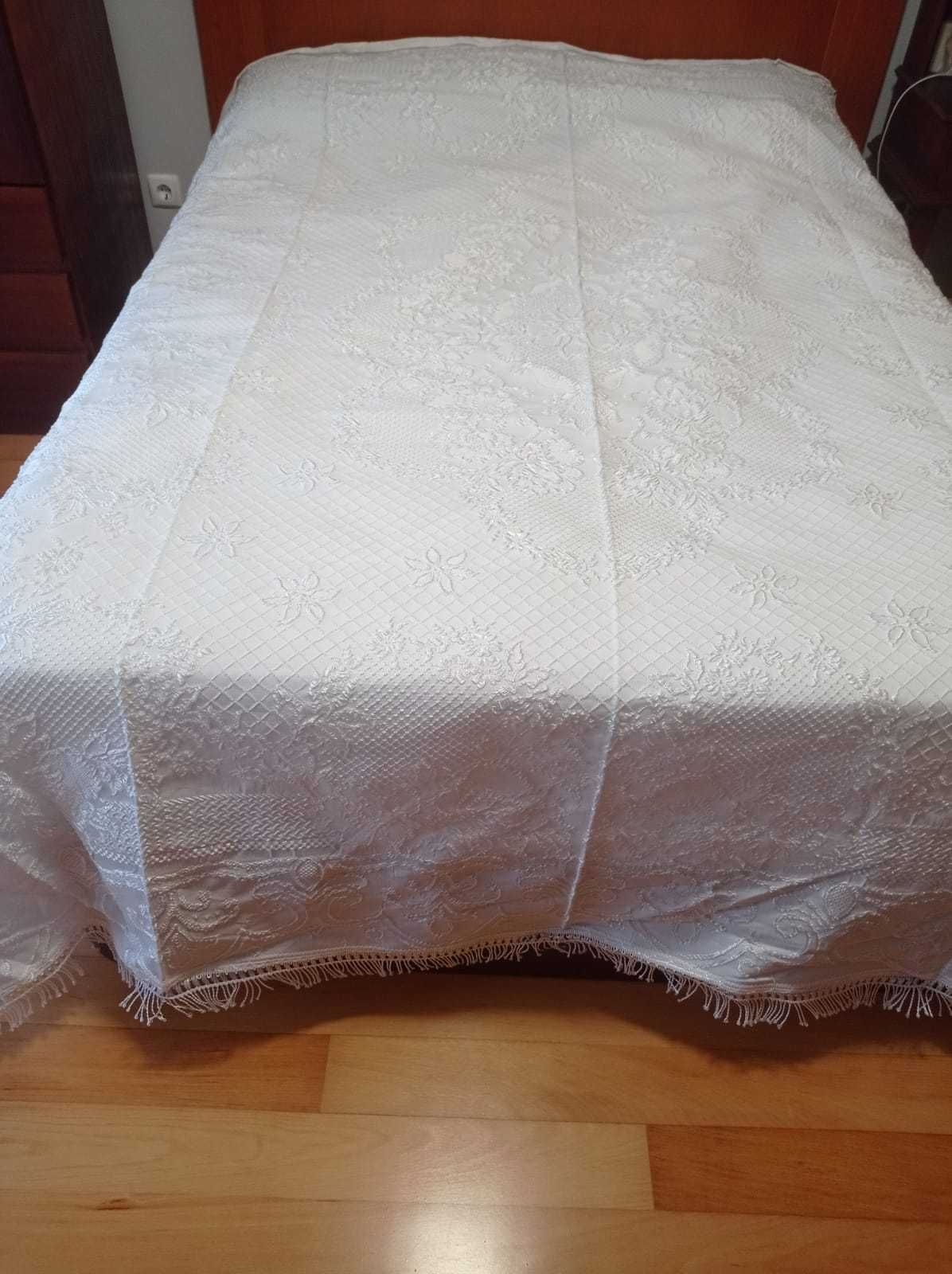 Colcha cama branca