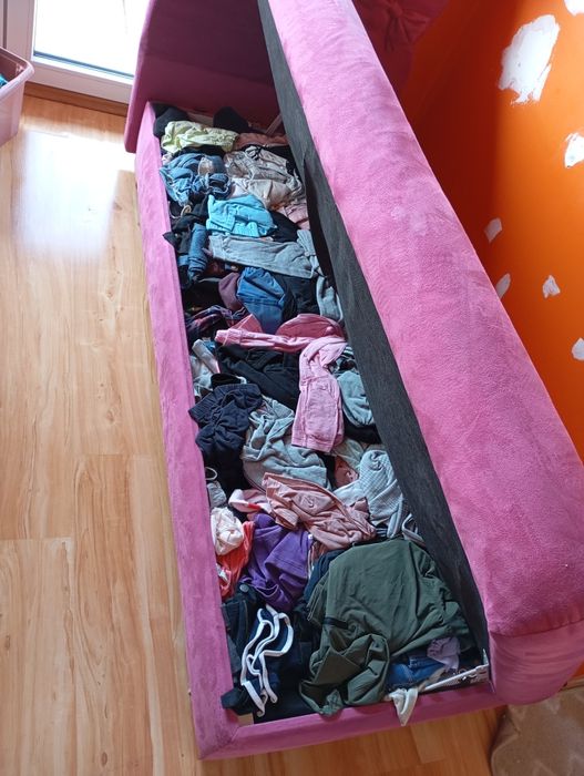 Łóżko 1 osobowe 80x180 z pojemnikiem na pościel