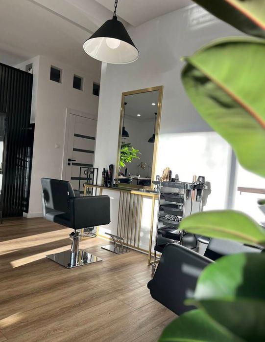 Fotel fryzjerski Ayala Lea – stan idealny, jak nowy, mamy 4 sz
