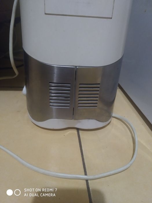 Продам електромясорубку