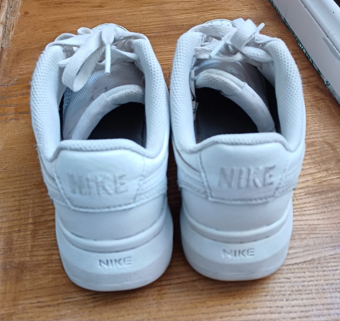 Кросівки жіночі Nike Court Vision Altа