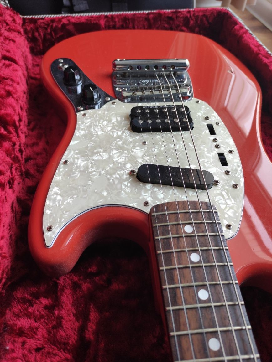 Fender Mustang Kurt Cobain Fiesta Red