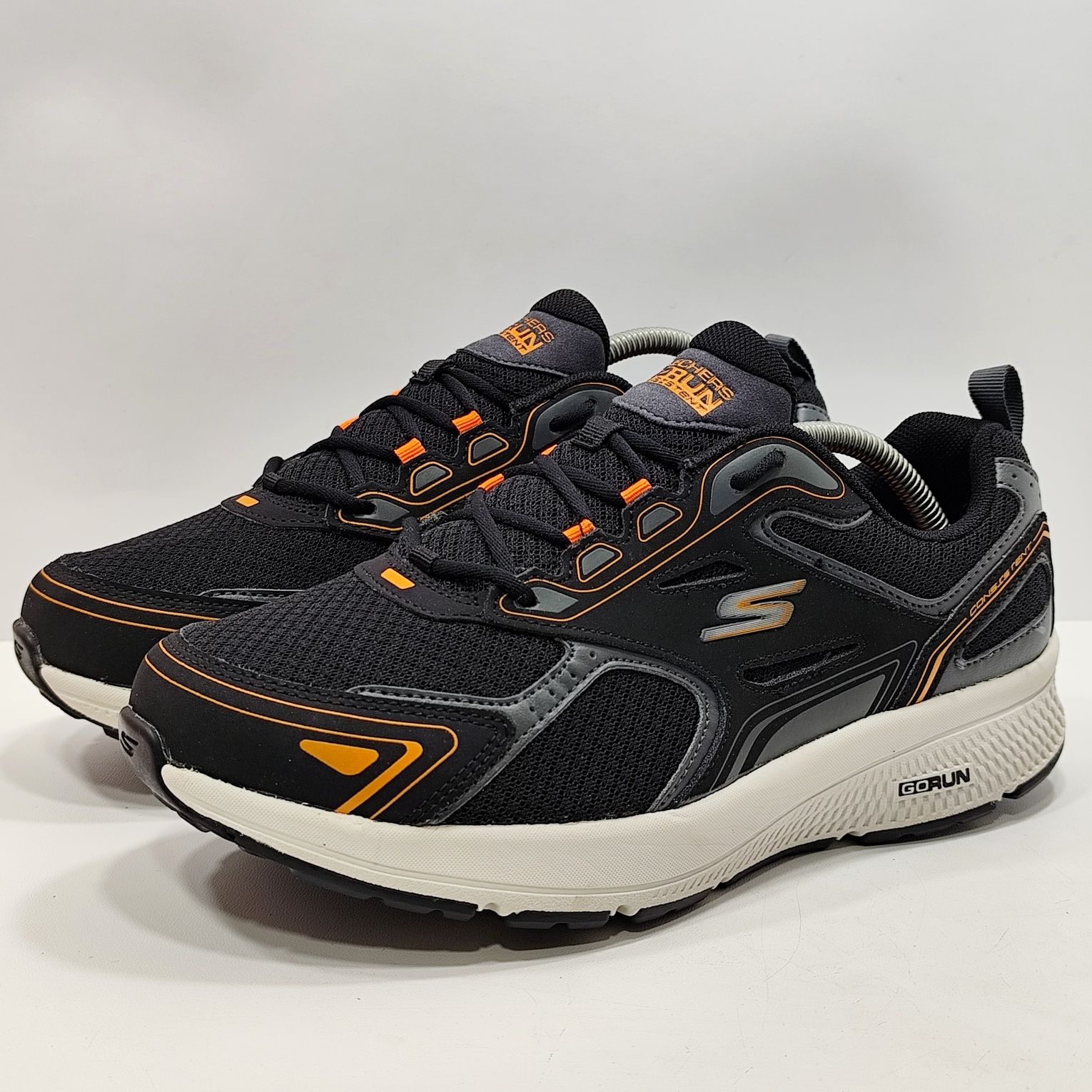 кросівки Skechers Gorun Consistent 42р/27см