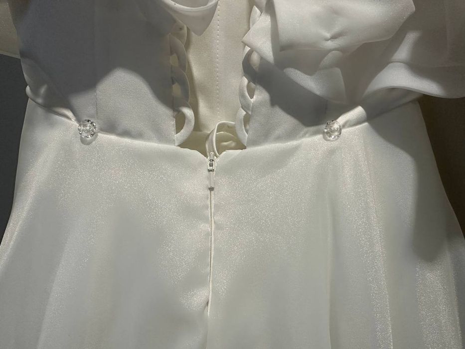 Продається весільна сукня