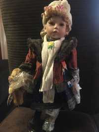 Коллекционная фарфоровая кукла Диана Германия с игрушкой