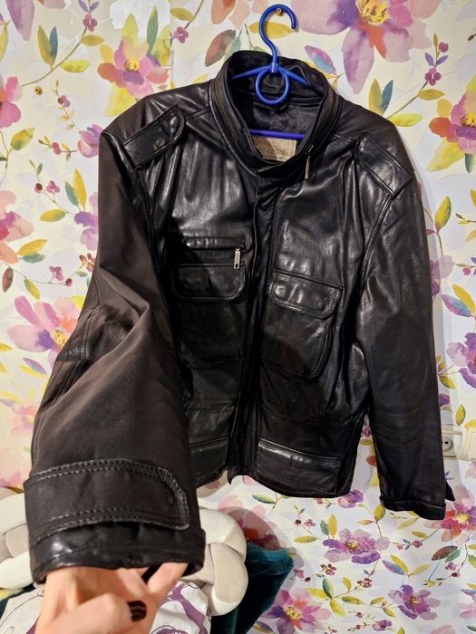 Чоловіча кожанка чорного кольору з карманами,мужская кожанка Чёрная