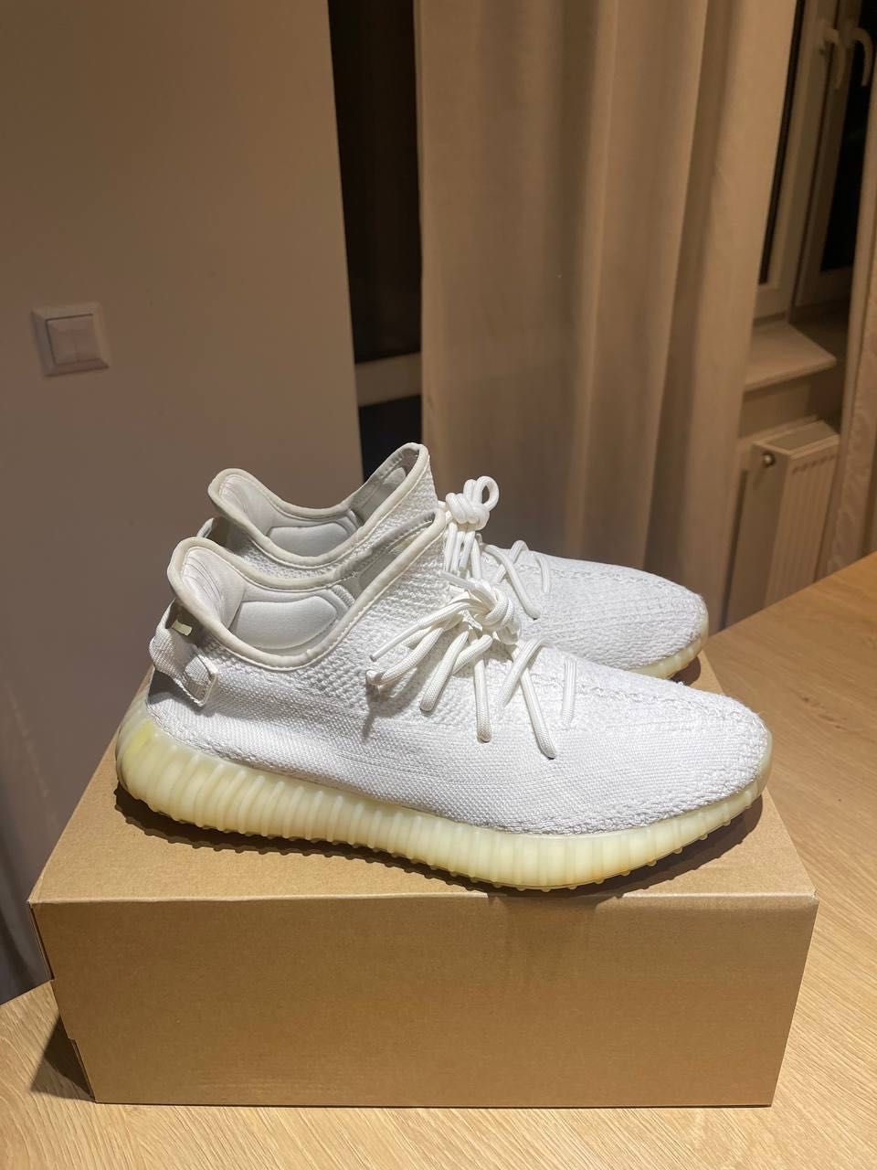 adidas Yeezy boost 350 v2 cream white 44 2/3 white carbon bone onyx ze