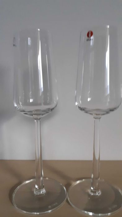 Nowe kieliszki do szampana iittala Essence