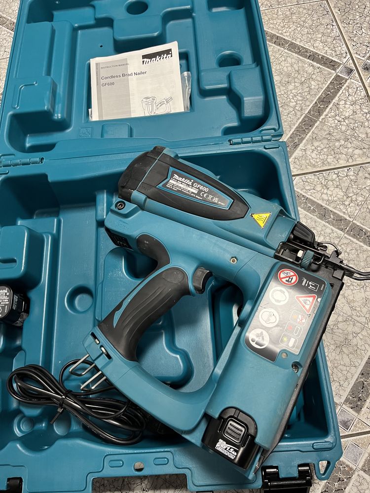 Makita GF600SE akumulatorowa gwoździarka gazowa 7,2 V, petrol