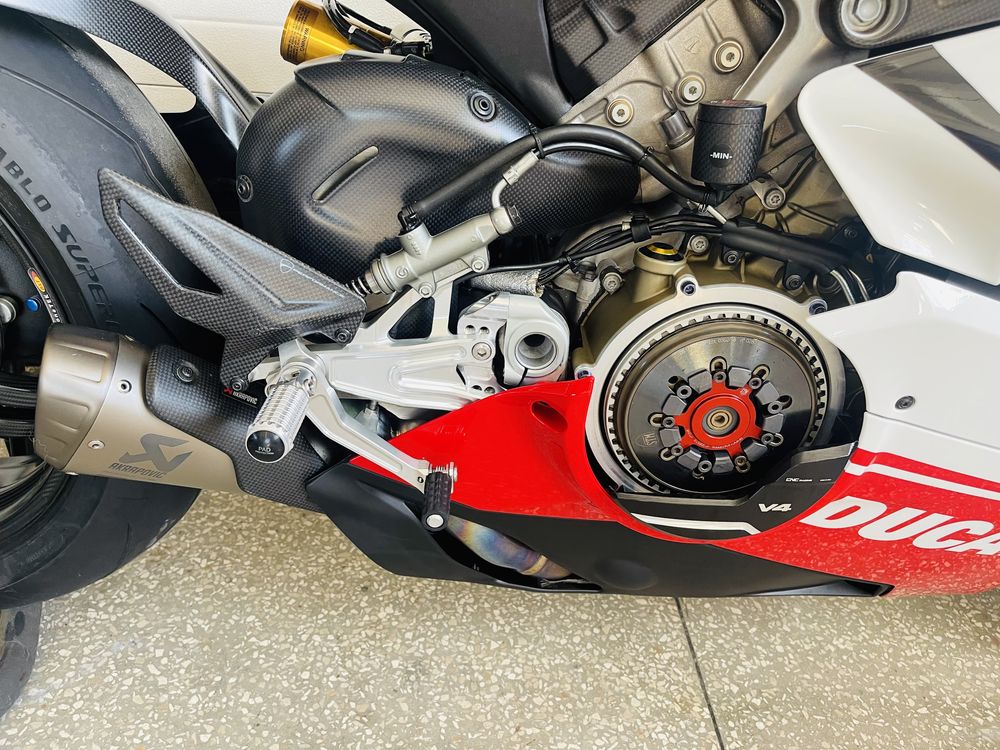 ducati panigale v4 Speciale carbon evo pro
