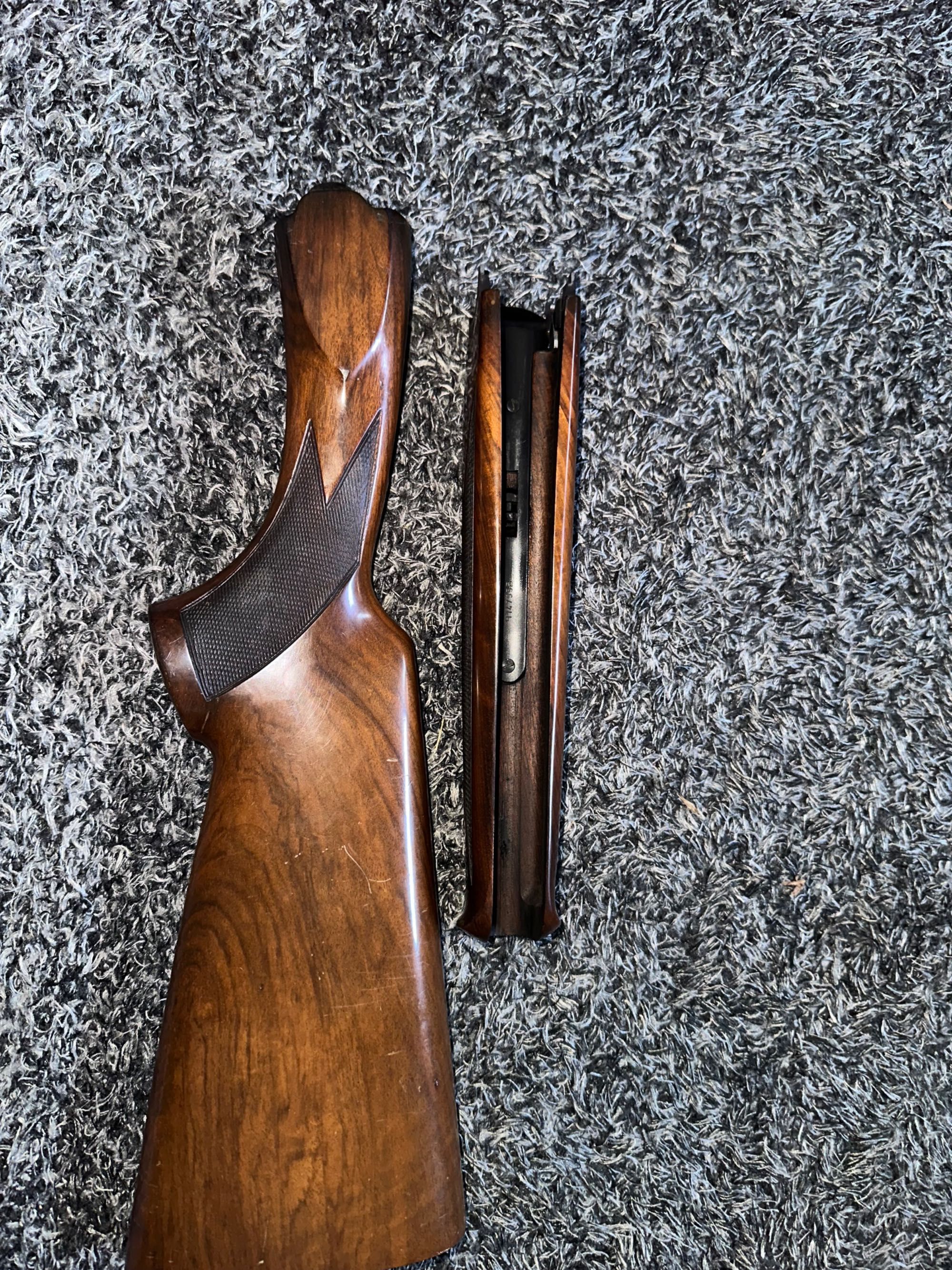 Coronha Beretta 682